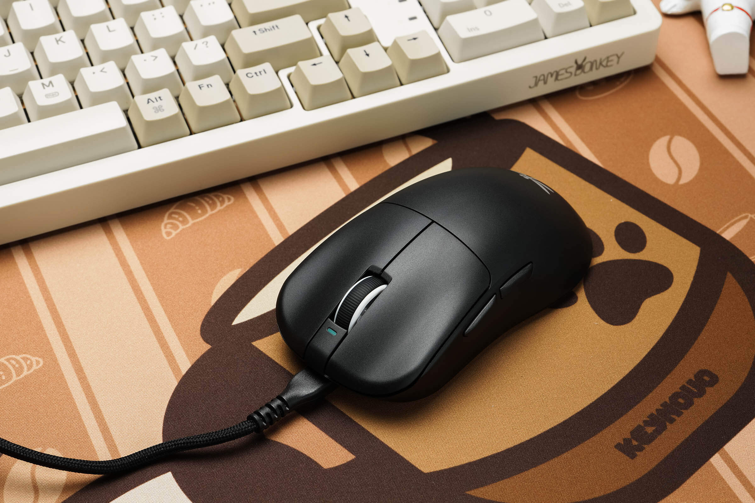 VGN Dragonfly F1 Moba Gaming Mouse - Lightweight 55g, 3 modes, PAW3395, Huano mouse wheel, Smart Speed, 4000Hz Polling rate 12 VGN Dragon Fly F1 slide 7