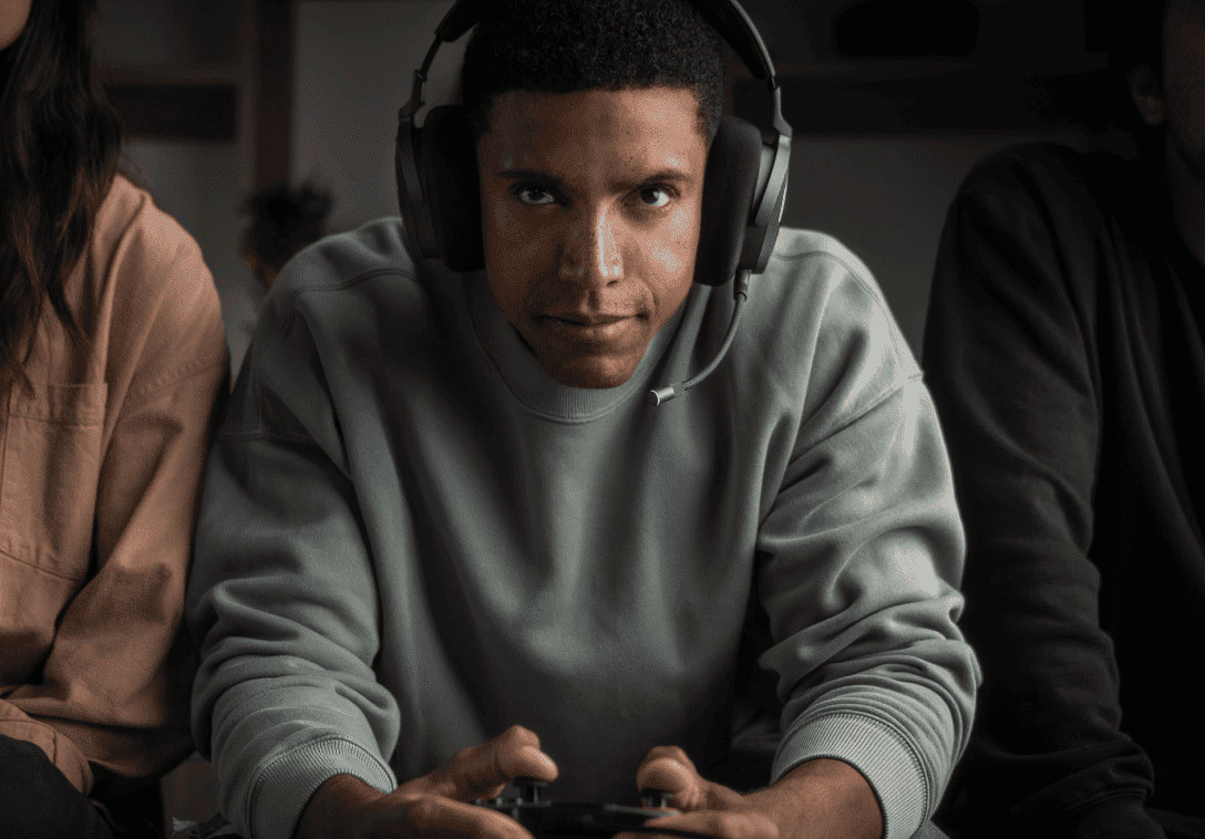 CORSAIR VIRTUOSO MAX WIRELESS Gaming Headset - Silver 36